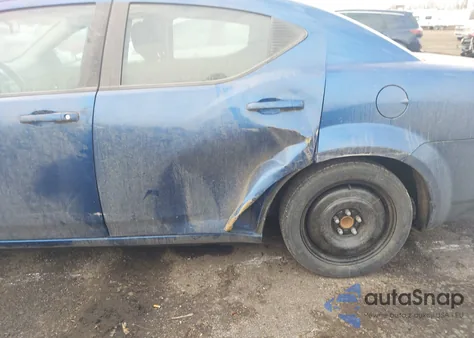 2010 Dodge Avenger Express z USA, uszkodzony, nr VIN 1B3CC1FB5AN191830